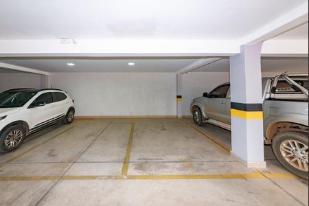 Apartamento à venda com 325m², 3 quartos e 4 vagas Apartamento à venda com 325m², 3 quartos e 4 vagasGaragem