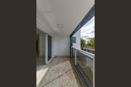 Apartamento à venda com 325m², 3 quartos e 4 vagas Apartamento à venda com 325m², 3 quartos e 4 vagasVaranda da Sala