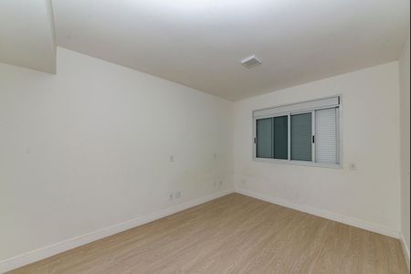 Apartamento à venda com 325m², 3 quartos e 4 vagas Apartamento à venda com 325m², 3 quartos e 4 vagasSuíte 2