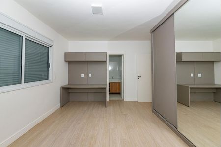 Apartamento à venda com 325m², 3 quartos e 4 vagas Apartamento à venda com 325m², 3 quartos e 4 vagasSuíte 1
