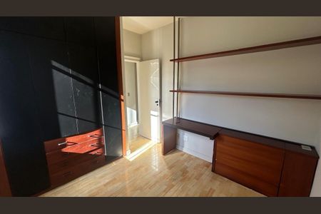 Apartamento à venda com 100m², 3 quartos e 2 vagas