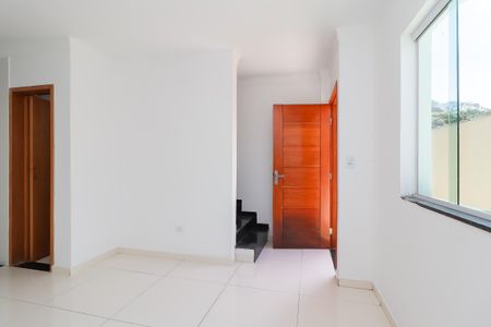 Sala de casa de condomínio para alugar com 2 quartos, 68m² em Itaquera, São Paulo