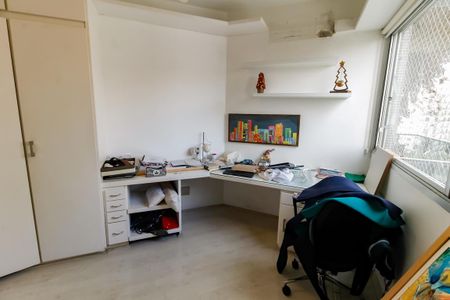 Apartamento para alugar com 200m², 4 quartos e 3 vagas Apartamento para alugar com 200m², 4 quartos e 3 vagasQuarto 2