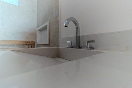 Apartamento à venda com 90m², 2 quartos e 1 vaga Apartamento à venda com 90m², 2 quartos e 1 vagaBanheiro Social