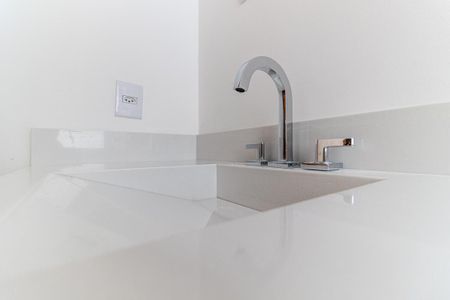 Apartamento à venda com 90m², 2 quartos e 1 vaga Apartamento à venda com 90m², 2 quartos e 1 vagaBanheiro da Suíte