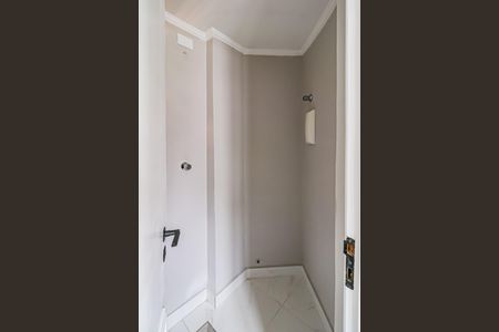 Apartamento à venda com 123m², 2 quartos e 2 vagas Apartamento à venda com 123m², 2 quartos e 2 vagasÁrea de Serviço