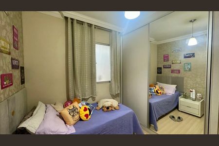 Apartamento à venda com 65m², 3 quartos e 1 vagaQuarto 2