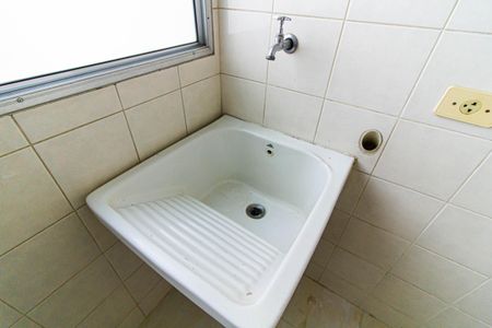 Apartamento à venda com 70m², 2 quartos e 1 vagaÁrea de Serviço