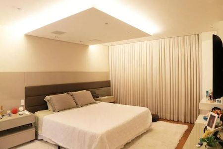Apartamento à venda com 300m², 4 quartos e 3 vagas