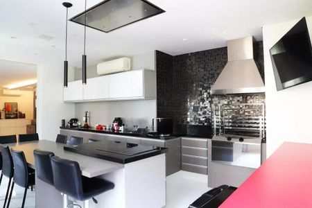 Apartamento à venda com 300m², 4 quartos e 3 vagas