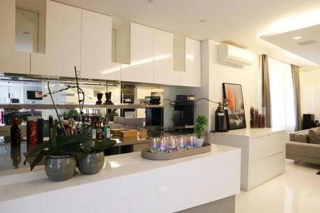 Apartamento à venda com 300m², 4 quartos e 3 vagas