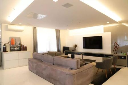 Apartamento à venda com 300m², 4 quartos e 3 vagas