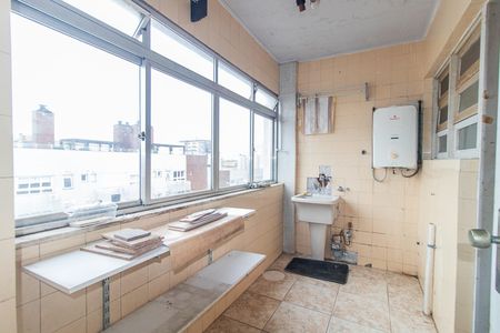Apartamento à venda com 115m², 3 quartos e 1 vagaÁrea de Serviço