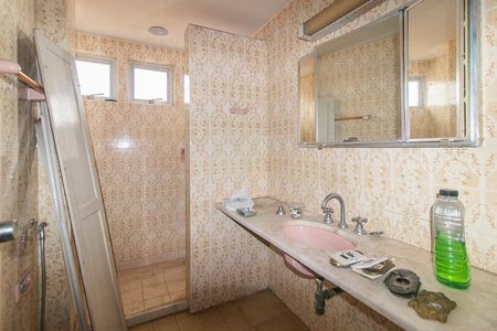 Apartamento à venda com 115m², 3 quartos e 1 vagaBanheiro da Suíte