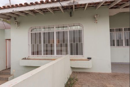 Casa à venda com 165m², 4 quartos e 3 vagas Casa à venda com 165m², 4 quartos e 3 vagasÁrea comum