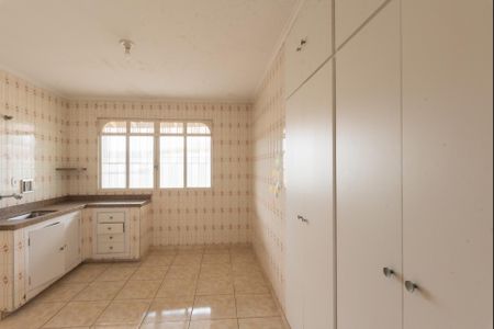 Casa à venda com 165m², 4 quartos e 3 vagas Casa à venda com 165m², 4 quartos e 3 vagasCozinha