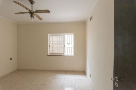 Casa à venda com 165m², 4 quartos e 3 vagas Casa à venda com 165m², 4 quartos e 3 vagasQuarto 2