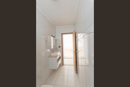 Casa à venda com 165m², 4 quartos e 3 vagas Casa à venda com 165m², 4 quartos e 3 vagasBanheiro Social