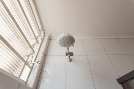 Casa à venda com 165m², 4 quartos e 3 vagas Casa à venda com 165m², 4 quartos e 3 vagasBanheiro Social
