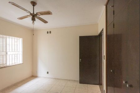 Casa à venda com 165m², 4 quartos e 3 vagas Casa à venda com 165m², 4 quartos e 3 vagasQuarto 2