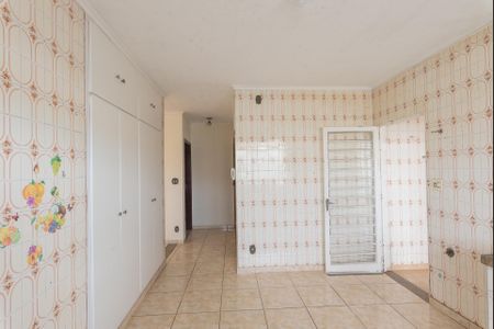 Casa à venda com 165m², 4 quartos e 3 vagas Casa à venda com 165m², 4 quartos e 3 vagasCozinha