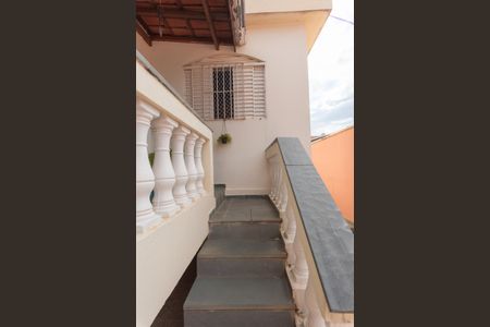 Casa à venda com 165m², 4 quartos e 3 vagas Casa à venda com 165m², 4 quartos e 3 vagasÁrea comum