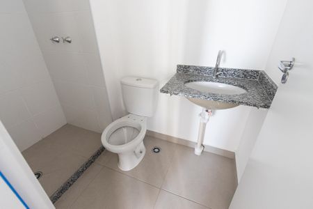 Apartamento à venda com 40m², 2 quartos e sem vaga Apartamento à venda com 40m², 2 quartos e sem vagaBanheiro