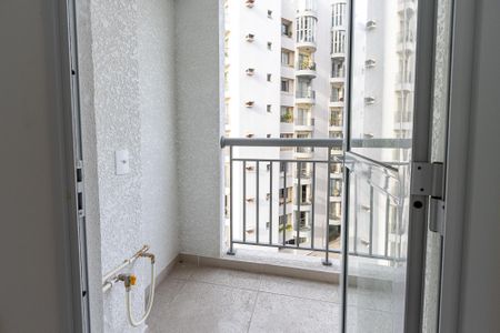Apartamento à venda com 40m², 2 quartos e sem vaga Apartamento à venda com 40m², 2 quartos e sem vagaÁrea de Serviço
