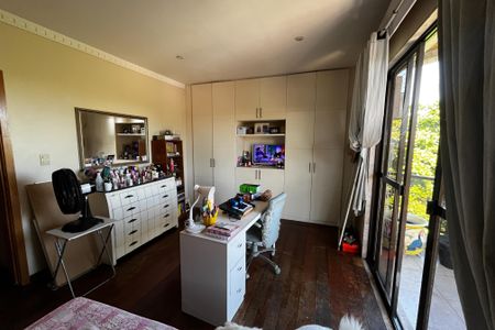 Apartamento à venda com 180m², 3 quartos e 2 vagasQuarto 2