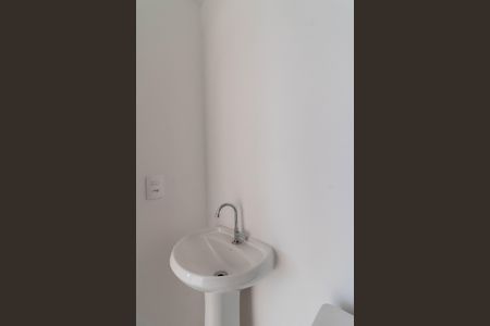 Apartamento à venda com 33m², 2 quartos e sem vaga Apartamento à venda com 33m², 2 quartos e sem vagaBanheiro