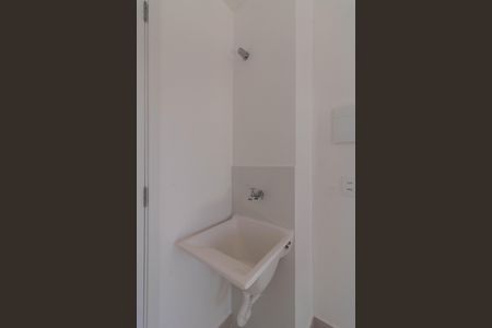 Apartamento à venda com 33m², 2 quartos e sem vaga Apartamento à venda com 33m², 2 quartos e sem vagaÁrea de Serviço