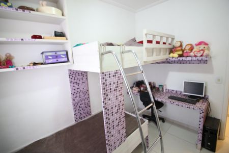 Apartamento à venda com 74m², 3 quartos e 1 vagaQuarto 2