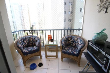 Apartamento à venda com 74m², 3 quartos e 1 vagaSala