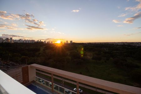 Apartamento para alugar com 162m², 4 quartos e 3 vagas Apartamento para alugar com 162m², 4 quartos e 3 vagasVista