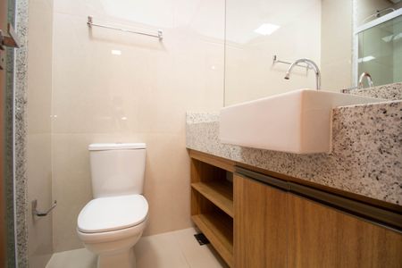 Apartamento para alugar com 162m², 4 quartos e 3 vagas Apartamento para alugar com 162m², 4 quartos e 3 vagasBanheiro da Suíte 2