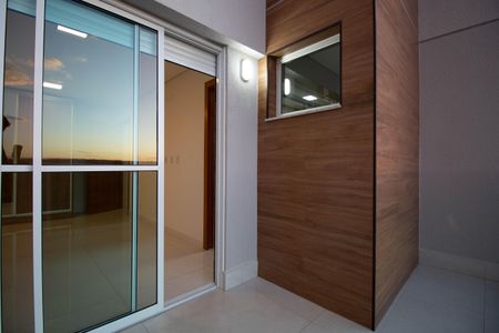 Apartamento para alugar com 162m², 4 quartos e 3 vagas Apartamento para alugar com 162m², 4 quartos e 3 vagasSacada da Suíte 4