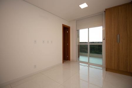 Apartamento para alugar com 162m², 4 quartos e 3 vagas Apartamento para alugar com 162m², 4 quartos e 3 vagasSuíte 4