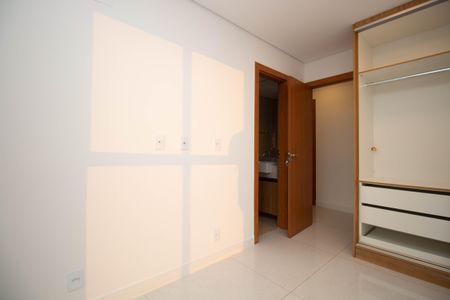Apartamento para alugar com 162m², 4 quartos e 3 vagas Apartamento para alugar com 162m², 4 quartos e 3 vagasSuíte 2