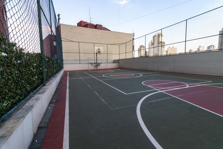 Apartamento à venda com 83m², 3 quartos e 2 vagas Apartamento à venda com 83m², 3 quartos e 2 vagasÁrea comum - Quadra