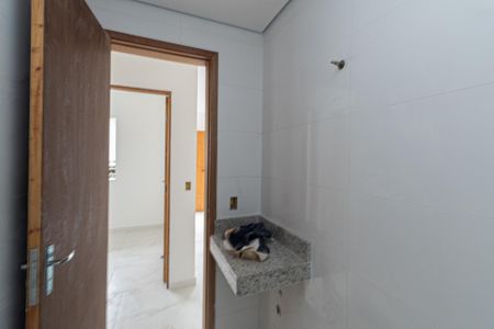 Apartamento à venda com 45m², 2 quartos e sem vaga Apartamento à venda com 45m², 2 quartos e sem vagaBanheiro Social
