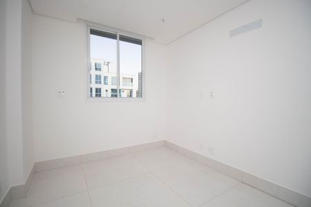 Apartamento para alugar com 162m², 4 quartos e 3 vagasSuíte 2