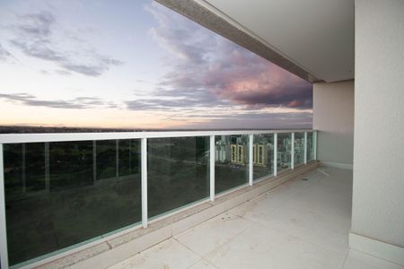 Apartamento para alugar com 162m², 4 quartos e 3 vagasSacada