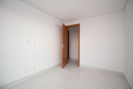 Apartamento para alugar com 162m², 4 quartos e 3 vagasQuarto
