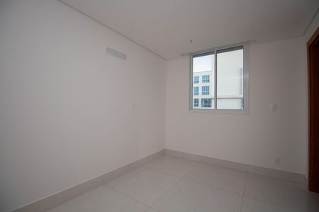 Apartamento para alugar com 162m², 4 quartos e 3 vagasSuíte 1