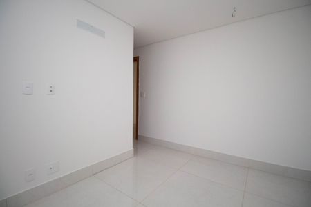 Apartamento para alugar com 162m², 4 quartos e 3 vagasSuíte 2