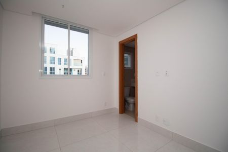 Apartamento para alugar com 162m², 4 quartos e 3 vagasSuíte 1