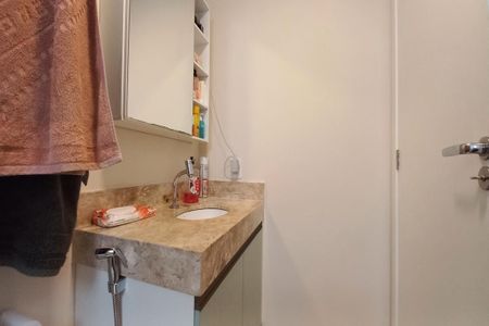 Apartamento à venda com 43m², 2 quartos e 1 vaga Apartamento à venda com 43m², 2 quartos e 1 vagaBanheiro