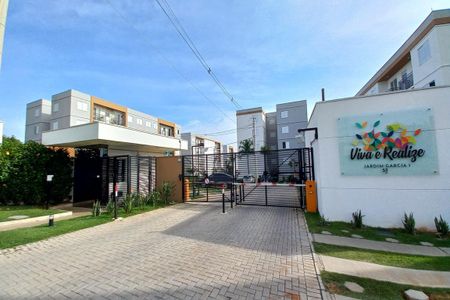 Apartamento à venda com 43m², 2 quartos e 1 vaga Apartamento à venda com 43m², 2 quartos e 1 vagaFachada e Portaria