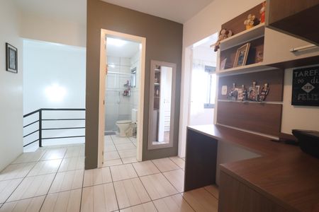 Casa à venda com 171m², 3 quartos e 3 vagasCorredor