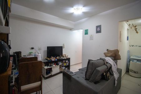 Casa de condomínio à venda com 35m², 1 quarto e sem vaga Casa de condomínio à venda com 35m², 1 quarto e sem vagaSala